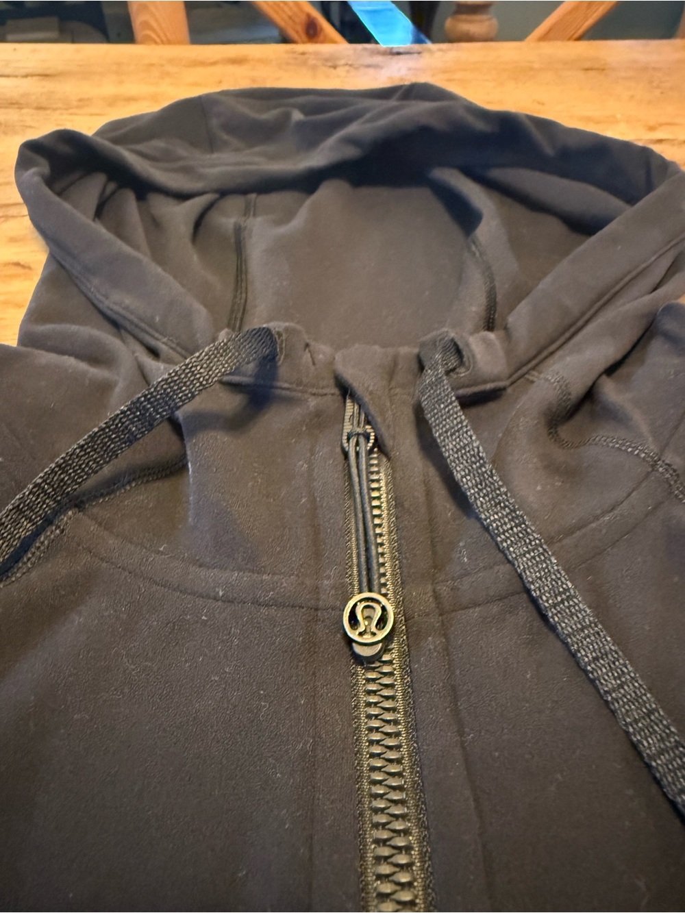 ๐ Lululemon Black Define Jacket Size 10 Hooded with Mesh Accents Nulu - Picture 3 of 11